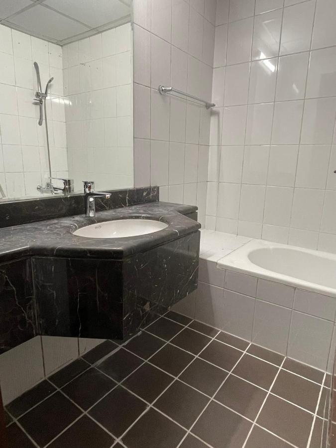 Close To Burj Khalifa And Downtown Апартаменты *